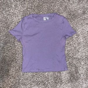 Super cute light purple tight crop top from H&M